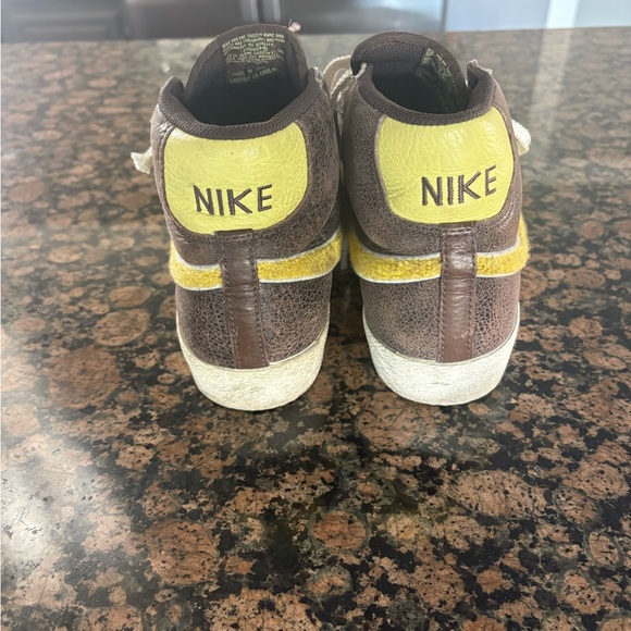 Nike shoes main image 8